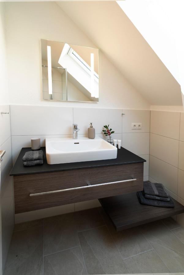 Haus4Zimmer - Luxus Mit Blick Ueber Den Bodensee - Mit Garage ブレゲンツ エクステリア 写真